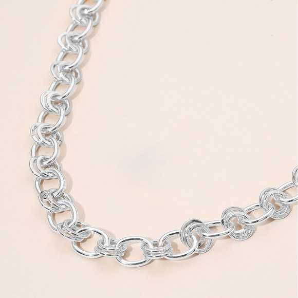Chunky Link Chain Necklace (NWT) - Picture 2 of 3